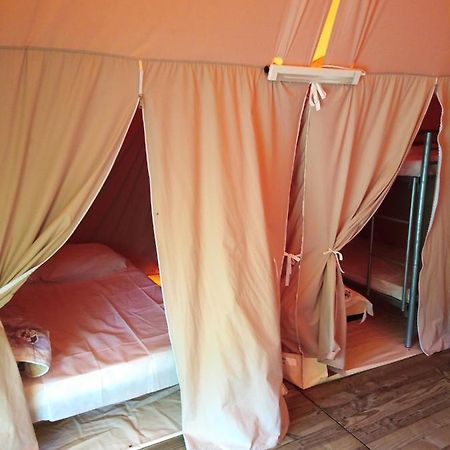 Tente Canadienne Marcilly-Sur-Vienne Buitenkant foto